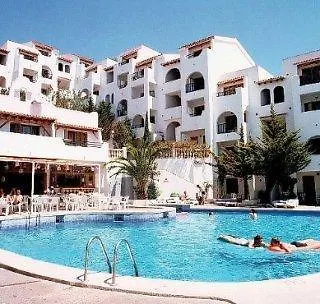 Holiday Park Apartments * סנטה פונסה