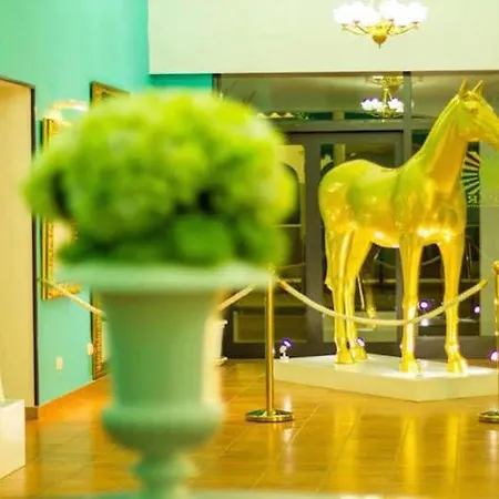 Holiday Park Apartments דירה סנטה פונסה
