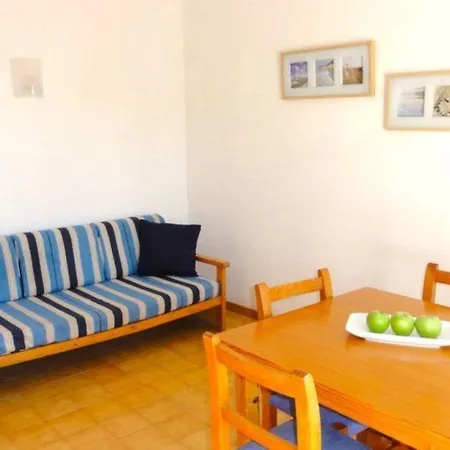 Holiday Park Apartments * Санта-Понса